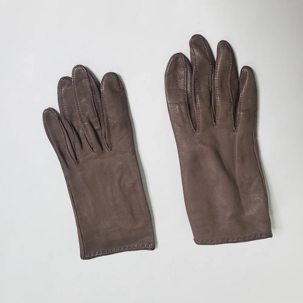 Vintage Lord & Taylor Taupe brown leather driving gloves silk lined size 6.5